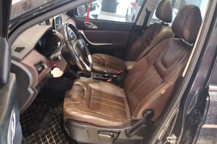 Used Bisu T5 2017 1.5T Manual Luxury Model Left Front Seat