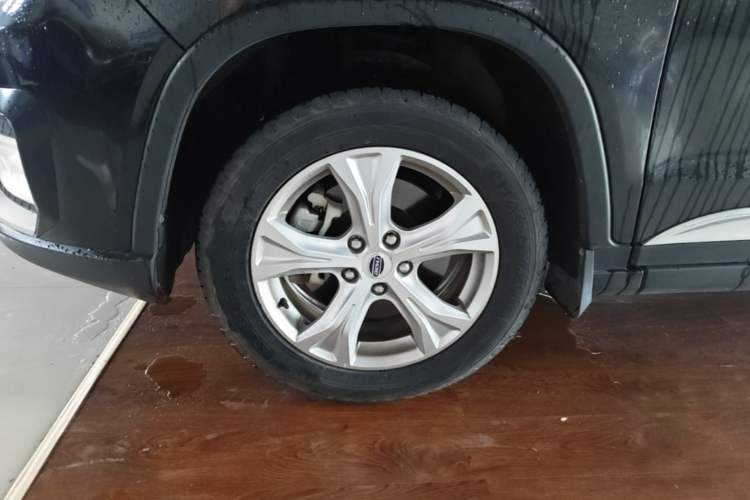 Used Bisu T5 2017 1.5T Manual Comfort Model Left Front Wheel Hub