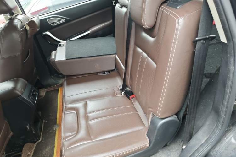 Used Bisu T5 2017 1.5T Manual Comfort Model Left Rear Seat