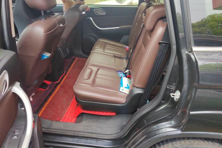 Used Bisu T5 2017 1.5T Automatic Luxury Model Left Rear Seat