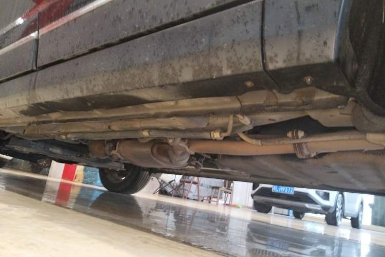 Used Bisu T5 2017 1.5T Manual Luxury Model Left Side Sill