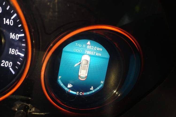 Used Bisu T5 2017 1.5T Manual Comfort Model Odometer Close Up