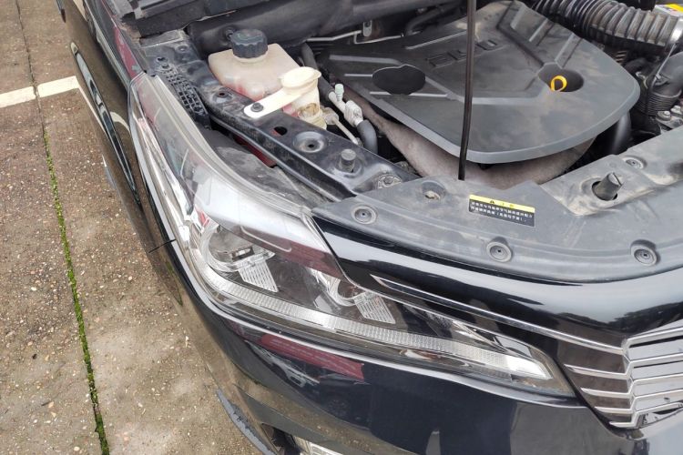 Used Bisu T5 2017 1.5T Automatic Luxury Model Right Front Headlight