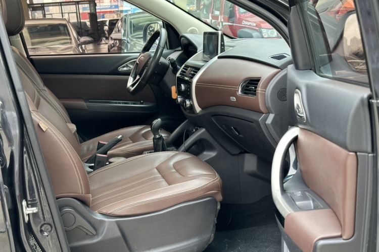 Used Bisu T5 2017 1.5T Manual Luxury Model Right Front Seat