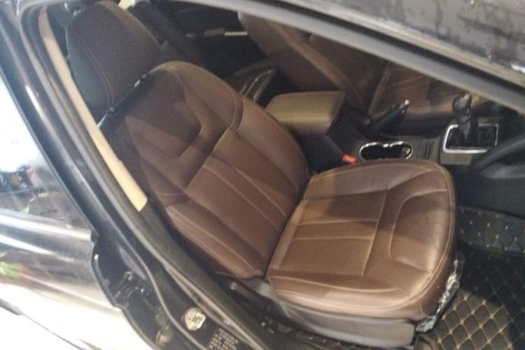 Used Bisu T5 2017 1.5T Manual Luxury Model Right Front Seat