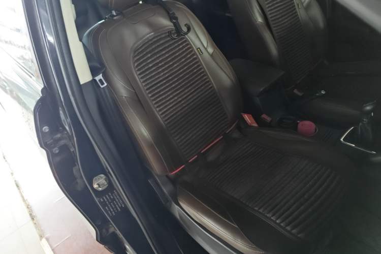Used Bisu T5 2017 1.5T Manual Comfort Model Right Front Seat