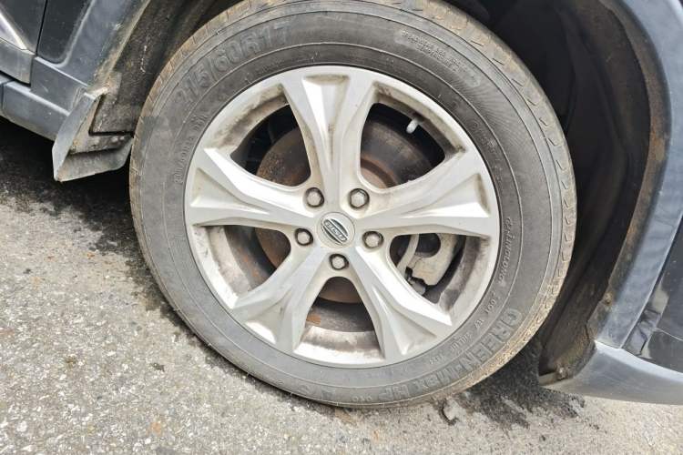 Used Bisu T5 2017 1.5T Manual Comfort Model Right Front Wheel Hub