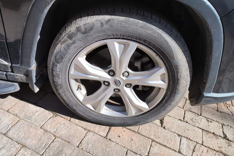 Used Bisu T5 2017 1.5T Manual Elite Version Right Front Wheel Hub