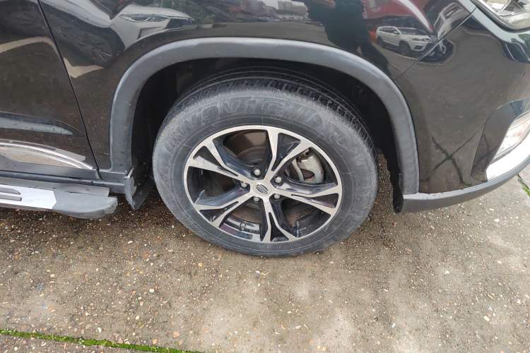 Used Bisu T5 2017 1.5T Automatic Luxury Model Right Front Wheel Hub