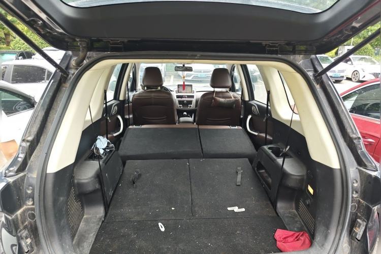Used Bisu T5 2017 1.5T Manual Comfort Model Trunk
