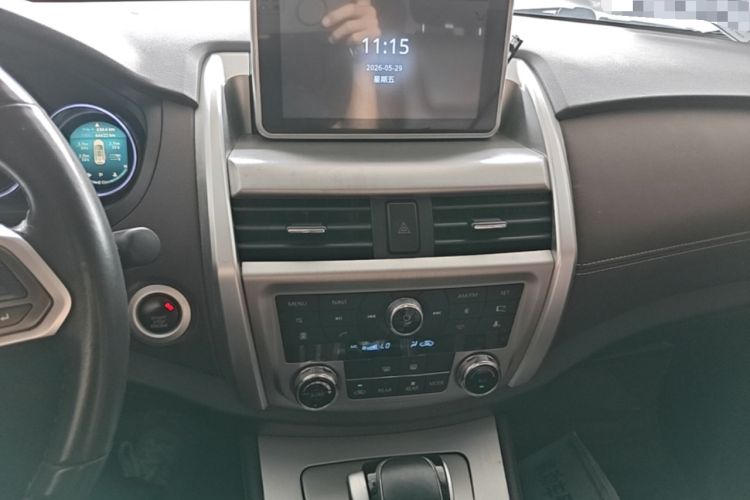 Used Bisu T5 2017 1.5T Automatic Luxury Model Audio And AC Panel
