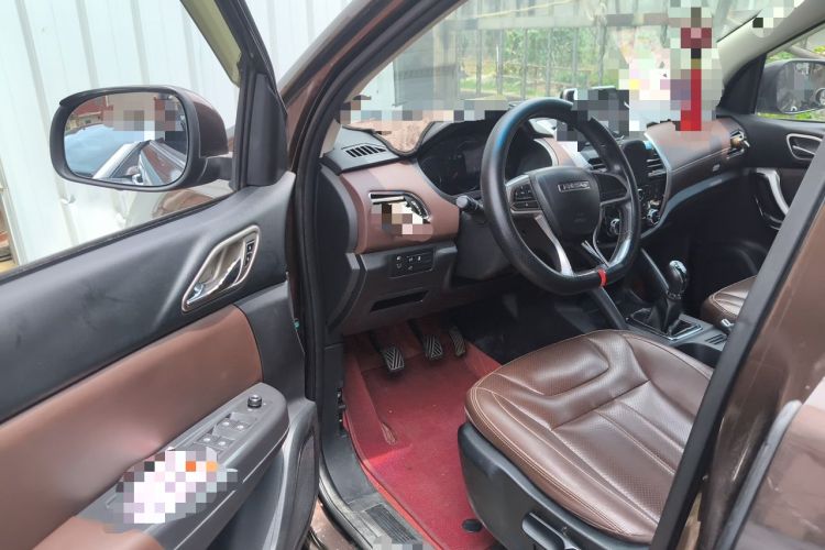 Used Bisu T5 2017 1.5T Manual Luxury Model Driver Seat