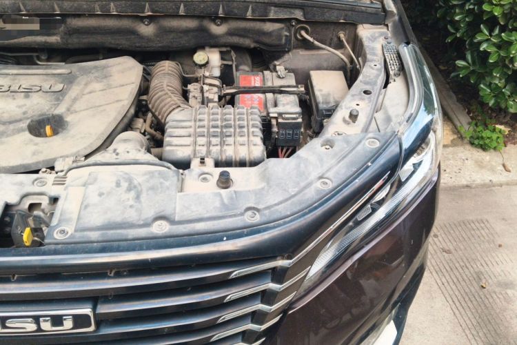 Used Bisu T5 2017 1.5T Automatic Flagship Model Engine Bay Left