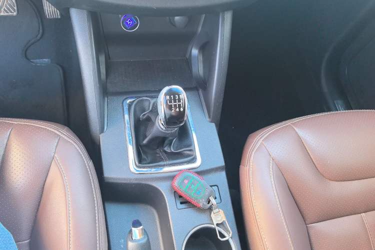 Used Bisu T5 2017 1.5T Manual Luxury Model Gear Lever