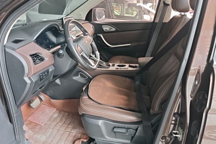 Used Bisu T5 2017 1.5T Automatic Luxury Model Left Front Seat