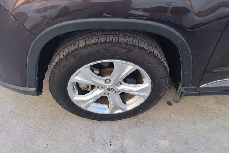 Used Bisu T5 2017 1.5T Manual Luxury Model Left Front Wheel Hub