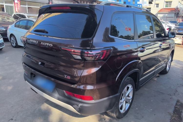 Used Bisu T5 2017 1.5T Manual Luxury Model Rear Right 45 Deg