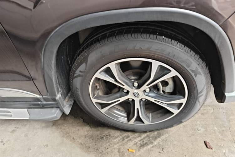 Used Bisu T5 2017 1.5T Automatic Luxury Model Right Front Wheel Hub