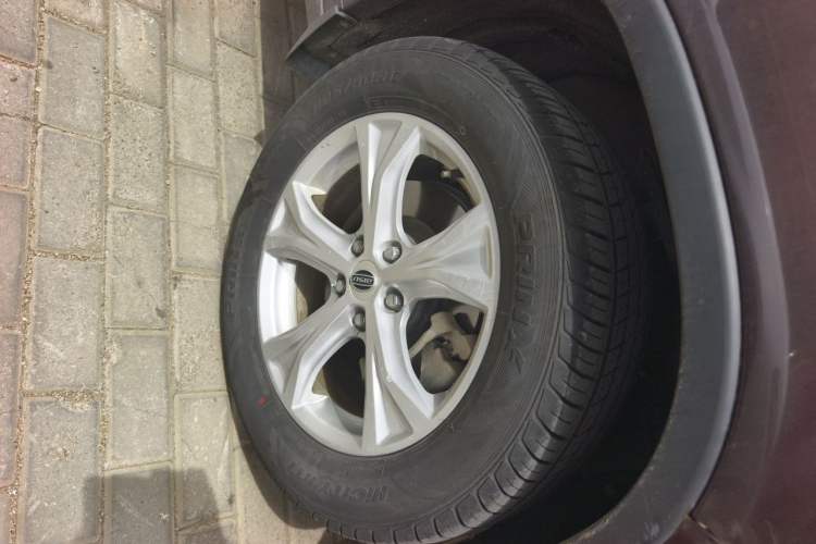 Used Bisu T5 2017 1.5T Manual Comfort Model Right Front Wheel Hub