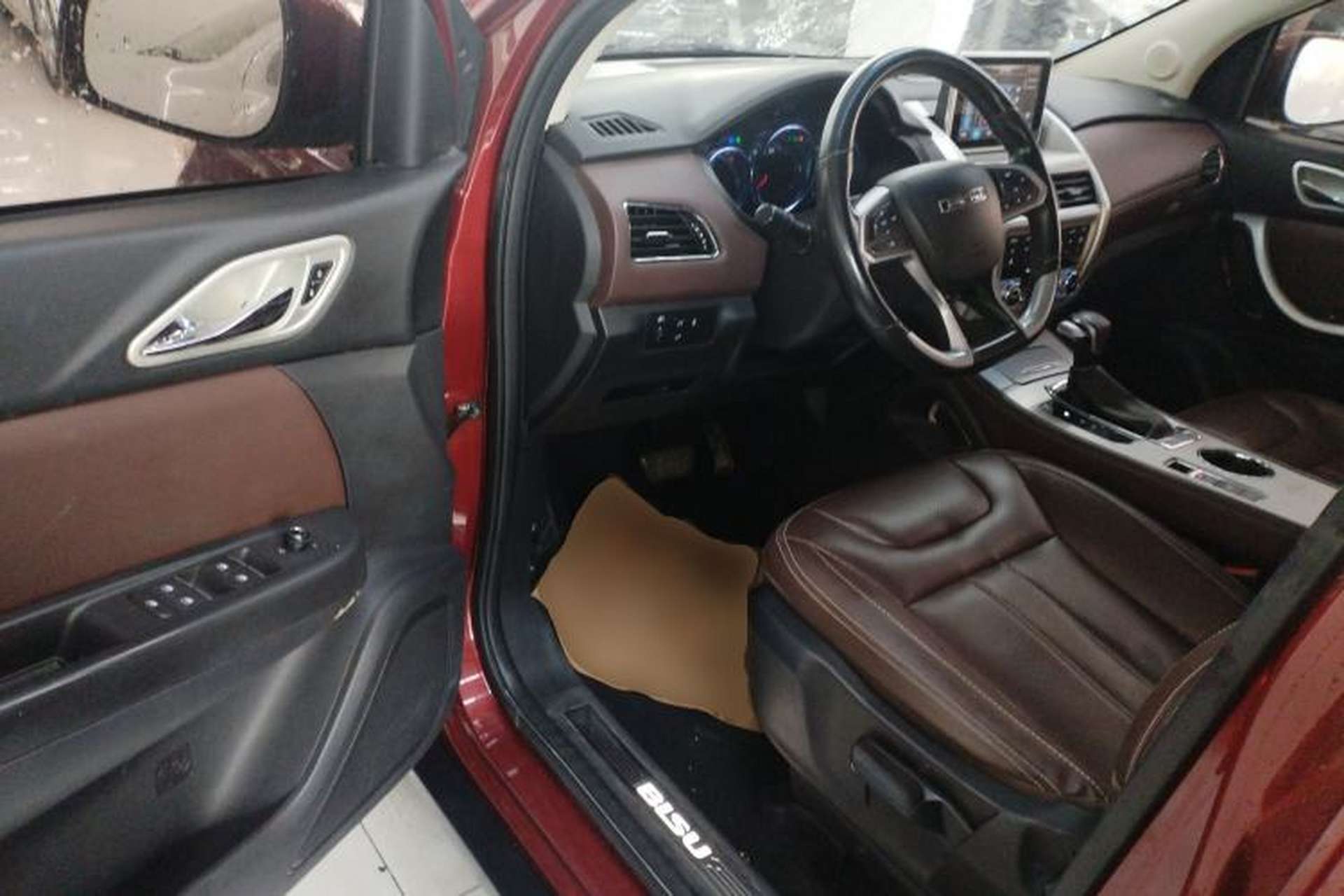 Used Bisu T5 2017 1.5T Automatic Luxury Model Driver Seat