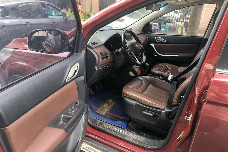 Used Bisu T5 2017 1.5T Manual Elite Version Driver Seat