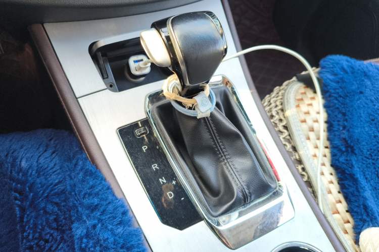 Used Bisu T5 2017 1.5T Automatic Luxury Model Gear Lever