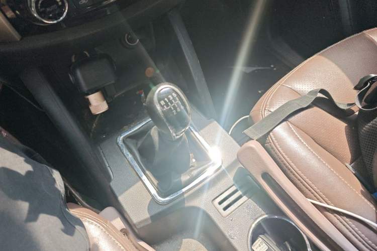 Used Bisu T5 2017 1.5T Manual Luxury Model Gear Lever