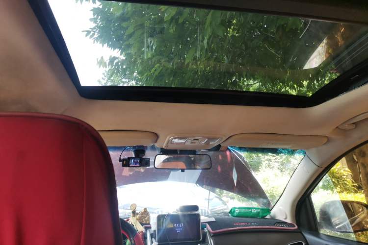 Used Bisu T5 2017 1.5T Manual Luxury Model Headliner