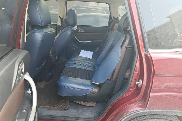 Used Bisu T5 2017 1.5T Manual Comfort Model Interior 4