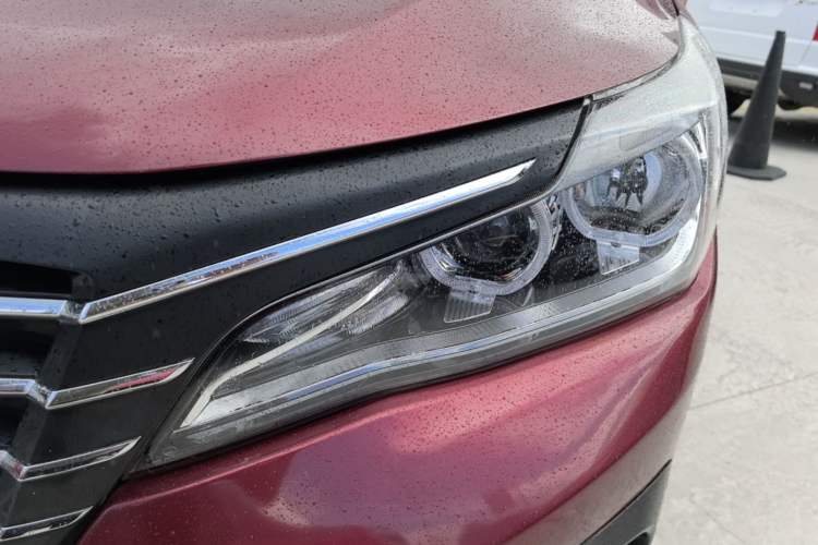 Used Bisu T5 2017 1.5T Automatic Flagship Model Left Front Headlight