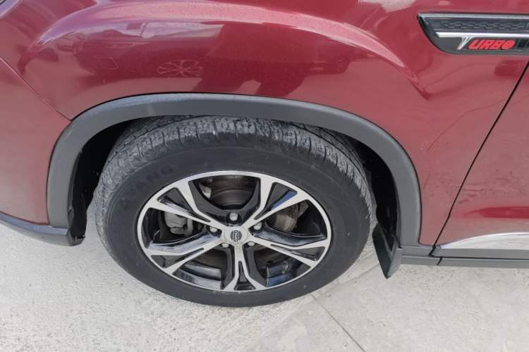 Used Bisu T5 2017 1.5T Automatic Flagship Model Left Front Wheel Hub