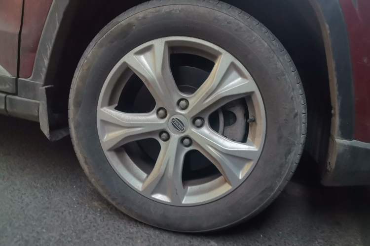 Used Bisu T5 2017 1.5T Manual Comfort Model Right Front Wheel Hub