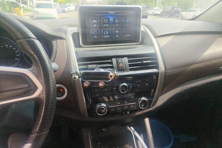 Used Bisu T5 2017 1.5T Manual Comfort Model Audio And AC Panel