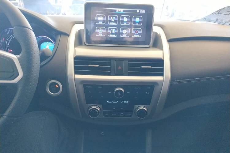 Used Bisu T5 2017 1.5T Manual Comfort Model Audio And AC Panel
