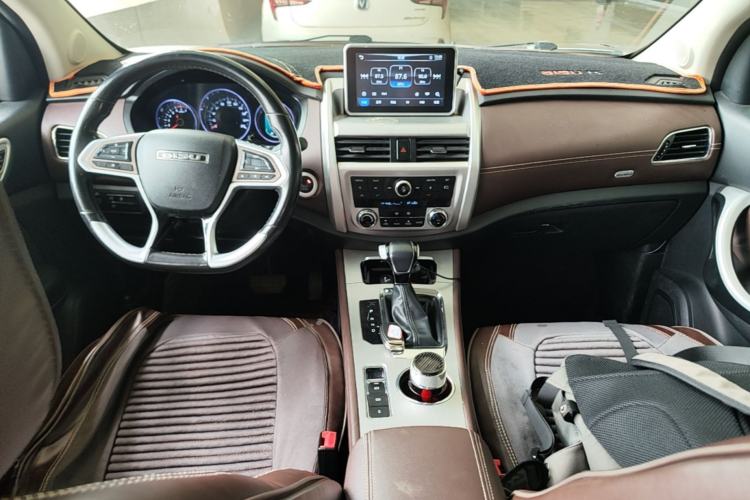 Used Bisu T5 2017 1.5T Automatic Luxury Model Center Console