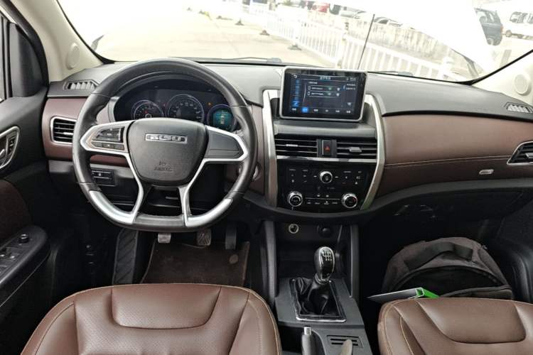 Used Bisu T5 2017 1.5T Manual Luxury Model Center Console