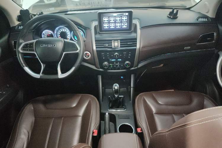 Used Bisu T5 2017 1.5T Manual Luxury Model Center Console