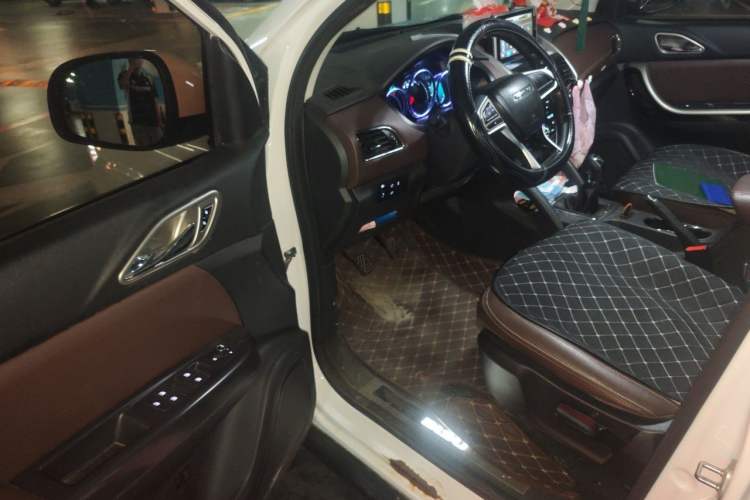 Used Bisu T5 2017 1.5T Manual Luxury Model Driver Seat