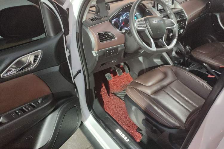 Used Bisu T5 2017 1.5T Manual Luxury Model Driver Seat