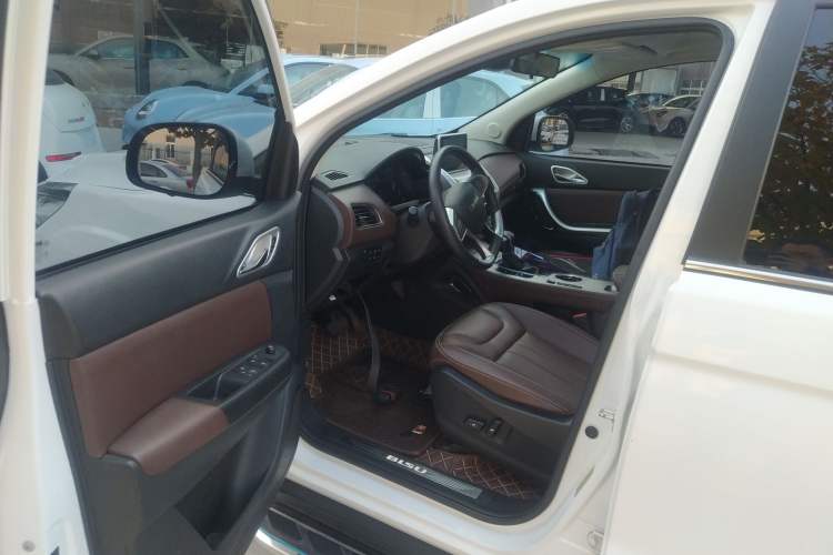 Used Bisu T5 2017 1.5T Automatic Flagship Model Driver Seat