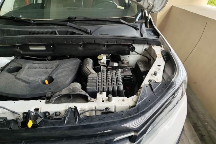 Used Bisu T5 2017 1.5T Automatic Luxury Model Engine Bay Left