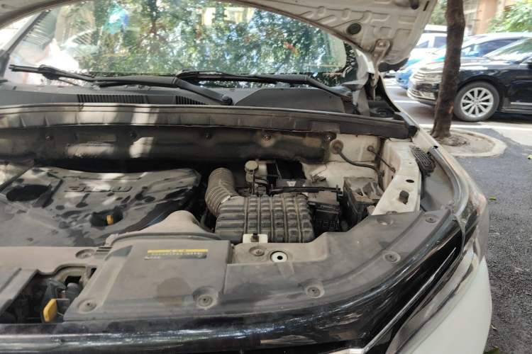 Used Bisu T5 2017 1.5T Automatic Flagship Model Engine Bay Left