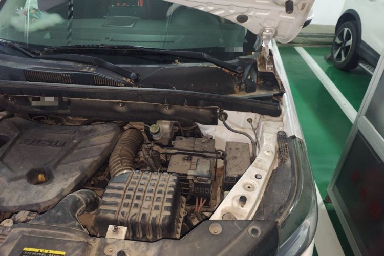 Used Bisu T5 2017 1.5T Manual Comfort Model Engine Bay Left