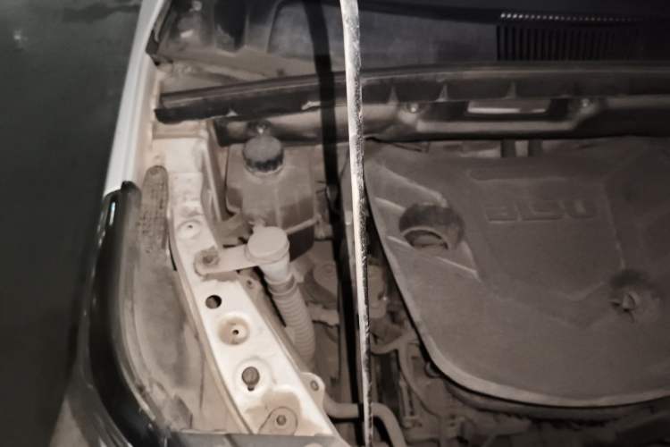 Used Bisu T5 2017 1.5T Manual Luxury Model Engine Bay Right
