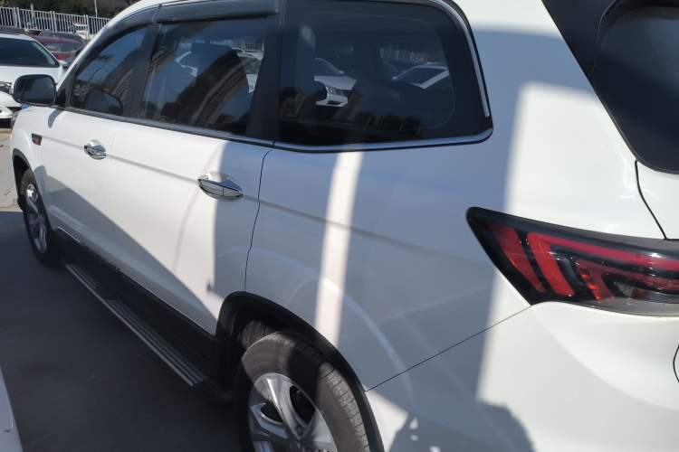 Used Bisu T5 2017 1.5T Manual Comfort Model Exterior 5