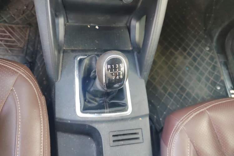 Used Bisu T5 2017 1.5T Manual Comfort Model Gear Lever