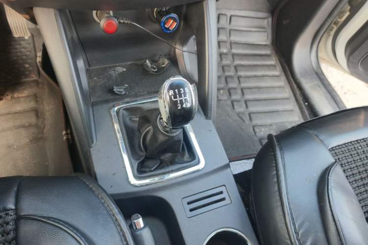 Used Bisu T5 2017 1.5T Manual Comfort Model Gear Lever