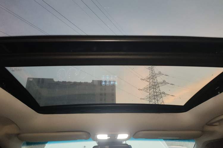 Used Bisu T5 2017 1.5T Manual Luxury Model Headliner