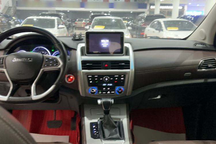 Used Bisu T5 2017 1.5T Automatic Luxury Model Interior 3