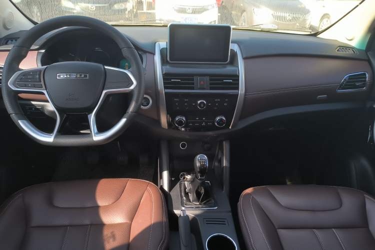 Used Bisu T5 2017 1.5T Manual Comfort Model Interior 3